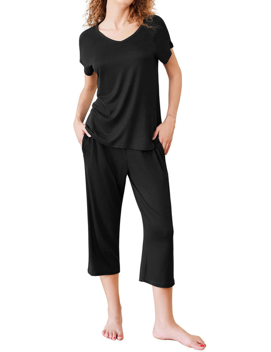 Ekouaer Pajamas for Women Set Short Sleeve Pj Sets Pullover Tops & Capri Pants 2 Piece Sleepwear Loungewear S-XXL Black