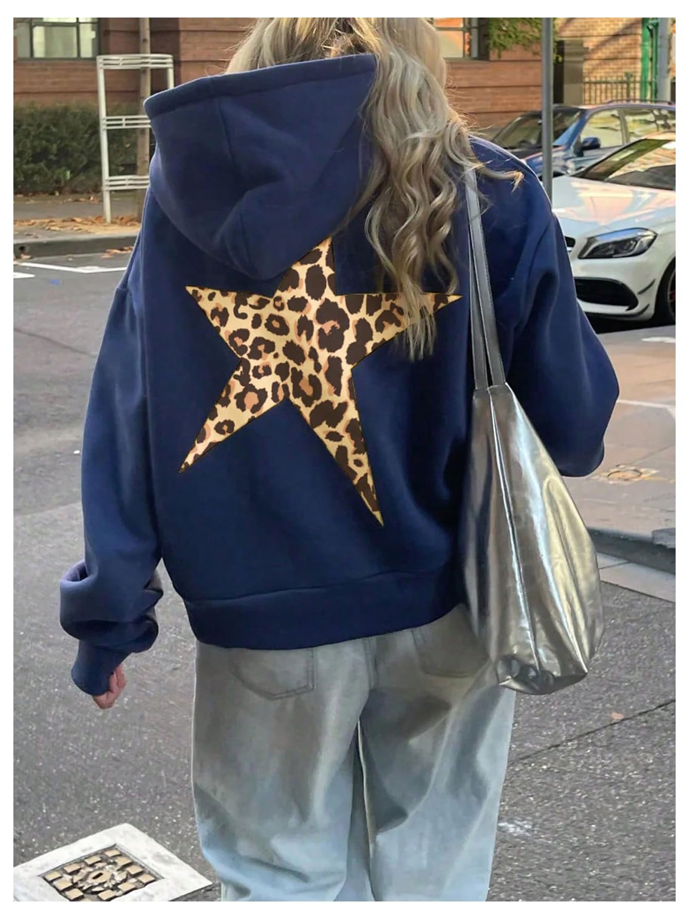 WDIRARA Women's Leopard Star Graphic Hoodie Long Sleeve Oversized Pullover Top Casual Sweatshirt Blue Medium