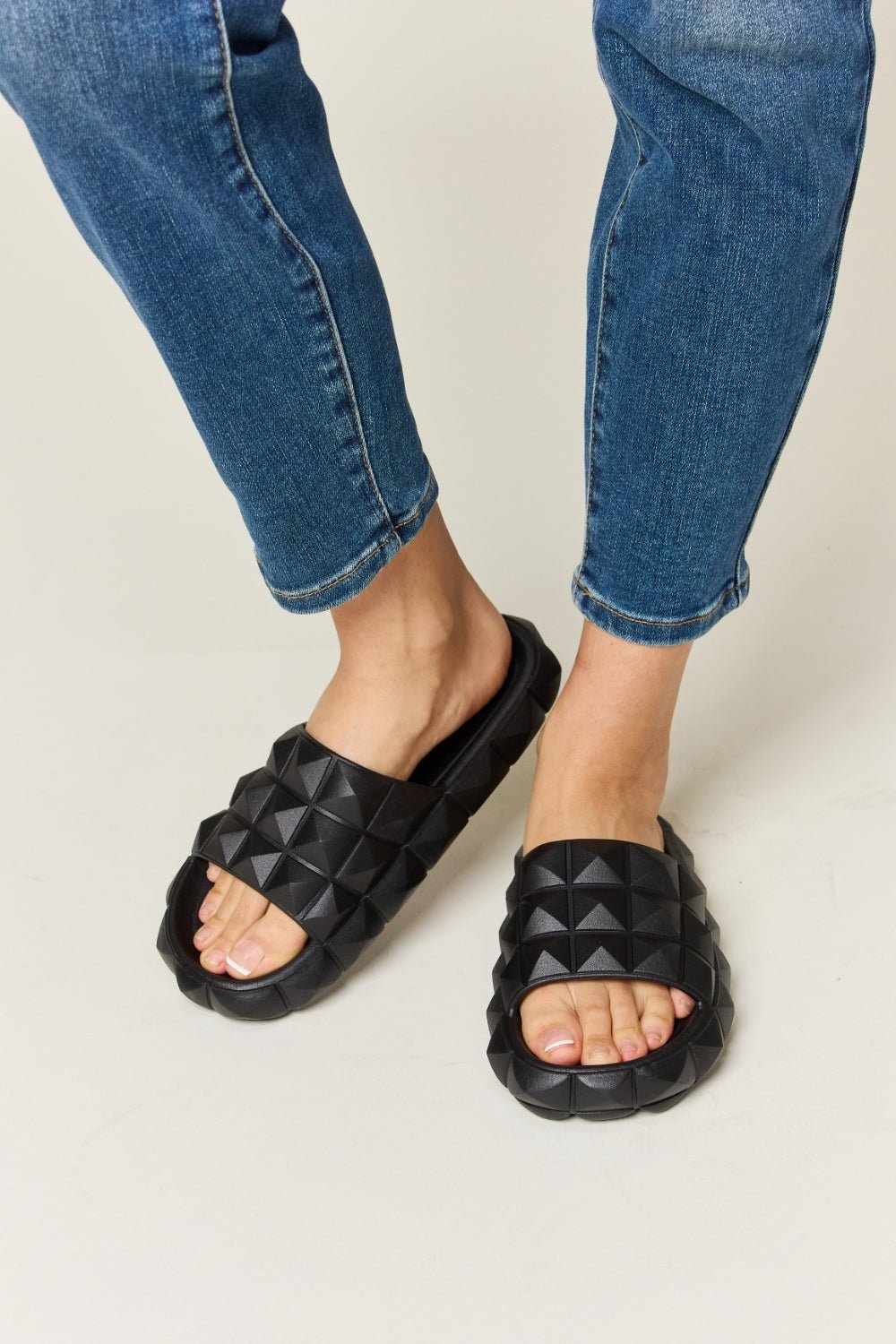 WILD DIVA Pyramid Stud Toe Band Footbed Sandals - Bella Blue Styles